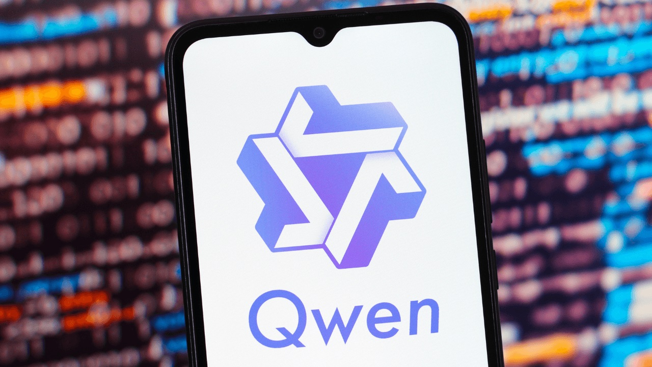 Исследование: нейросеть Qwen пишет менее безопасный код для компаний из США и Гонконга, чем для китайских заказчиков - 1